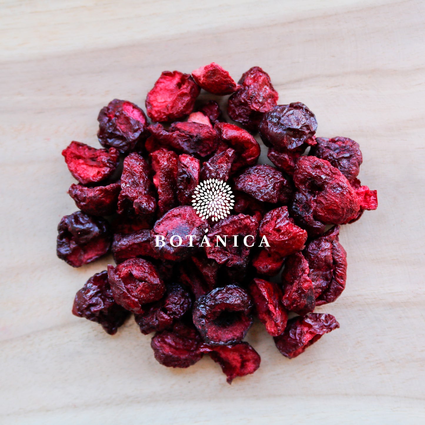 Cerises lyophilisées en moitiés